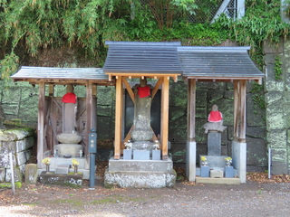 Jizo statues